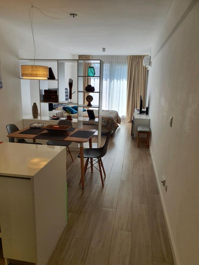 Exclusivo Estudio A Metros De La Rural Y La Embajada ブエノスアイレス エクステリア 写真