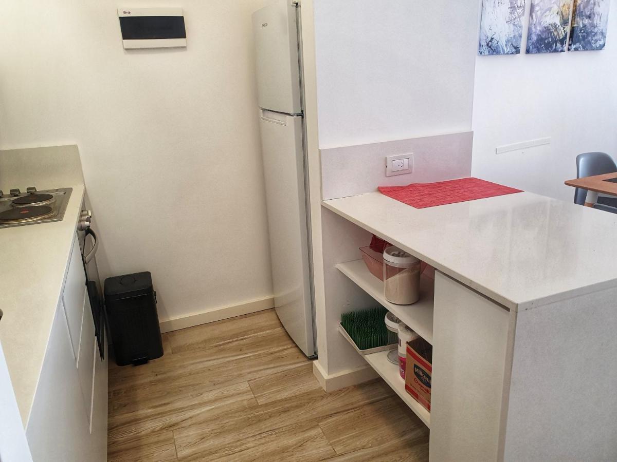 Exclusivo Estudio A Metros De La Rural Y La Embajada ブエノスアイレス エクステリア 写真